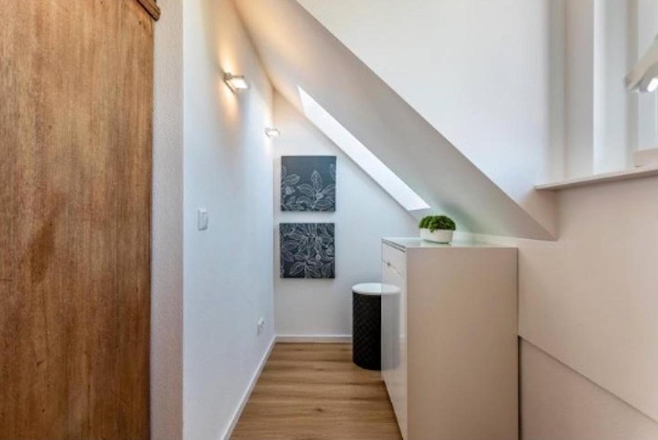 Terralpin Apartments - Charmante Dg Wohnung Mit Balkon Bruckmühl Eksteriør bilde